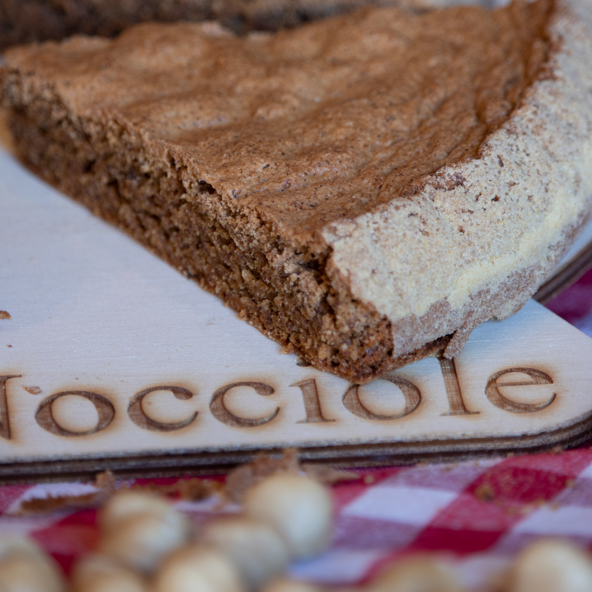 Torta di nocciole - immagine 2